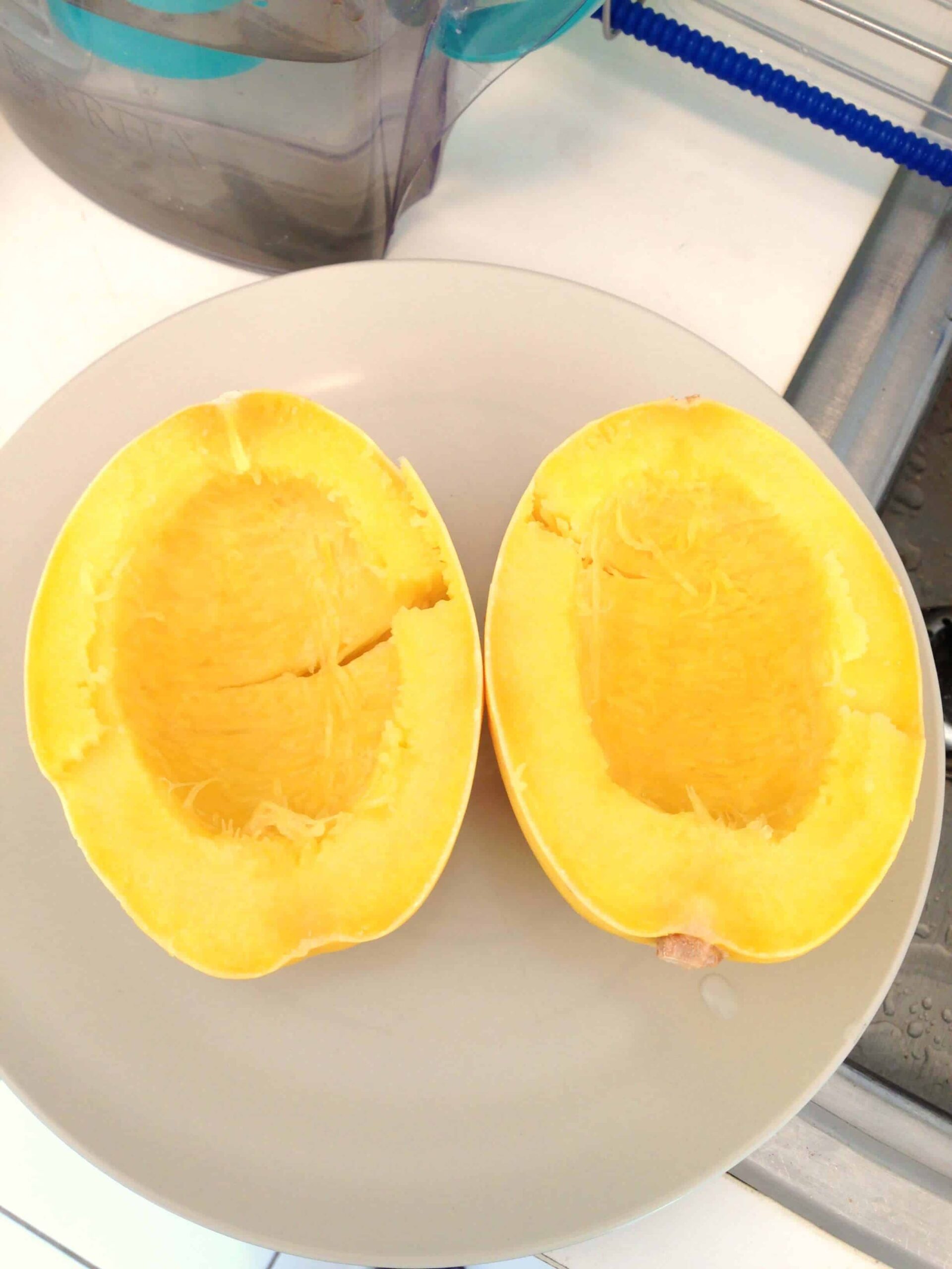 煮熟的鲜嫩的南瓜意面，准备做成阿尔弗雷多意面南瓜