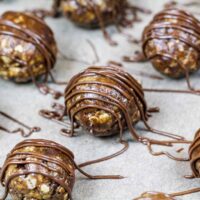 花生酱燕麦片的图像