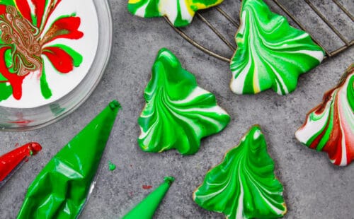 用皇家结冰做的大理石糖曲奇饼的图象