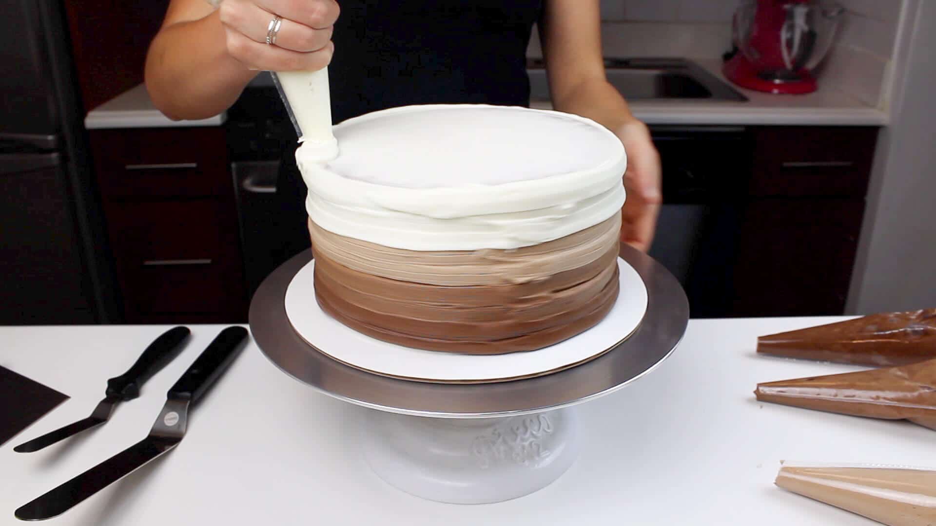 加入Ombre的以花生酱饼漩涡