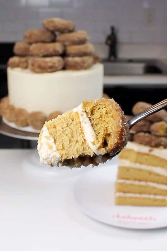 五香苹果蛋糕食谱的五香桂皮奶油咬的图像