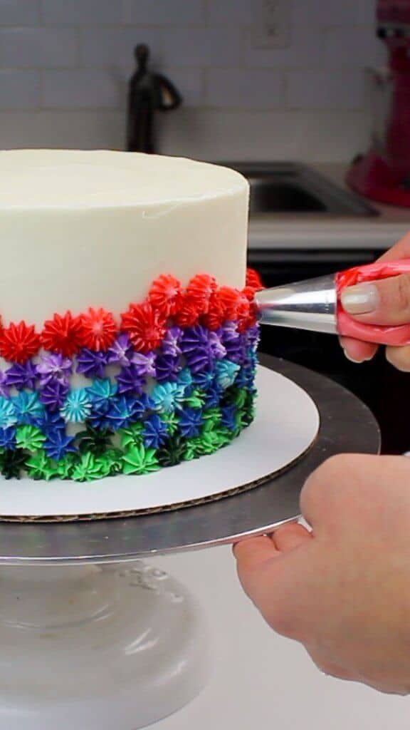 管道彩虹结霜到我的香草蛋糕！