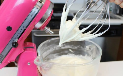 共享冰箱和冰箱中的奶酪多长时间，以及如何正确存储它