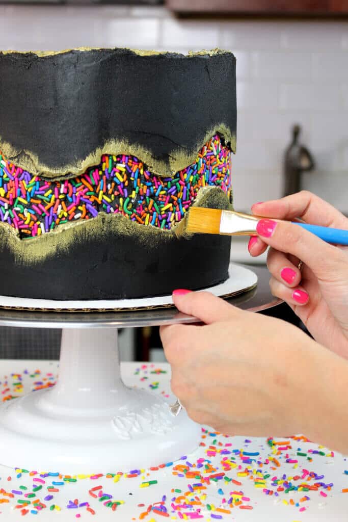 在我的撒芬蒂蛋糕照片上画上金色