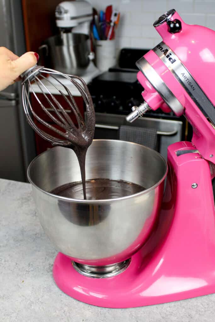 黑天鹅绒蛋糕糊的图像