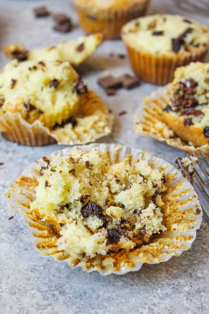 测试一批巧克力松饼的碎屑，同时进行配方测试