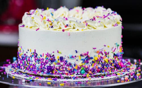 无糖蛋糕的图象磨砂与无糖buttercream结霜