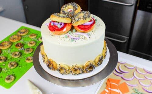 用迷你百吉饼装饰的百吉饼形象