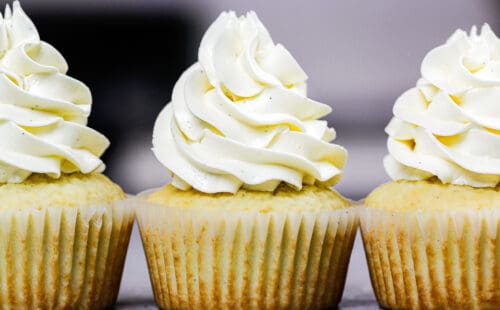 自制的无糖香草蛋糕的图片