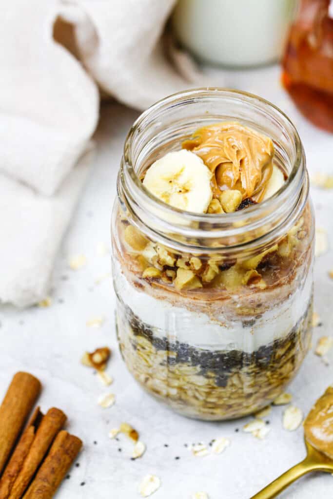 香蕉过夜燕麦的形象