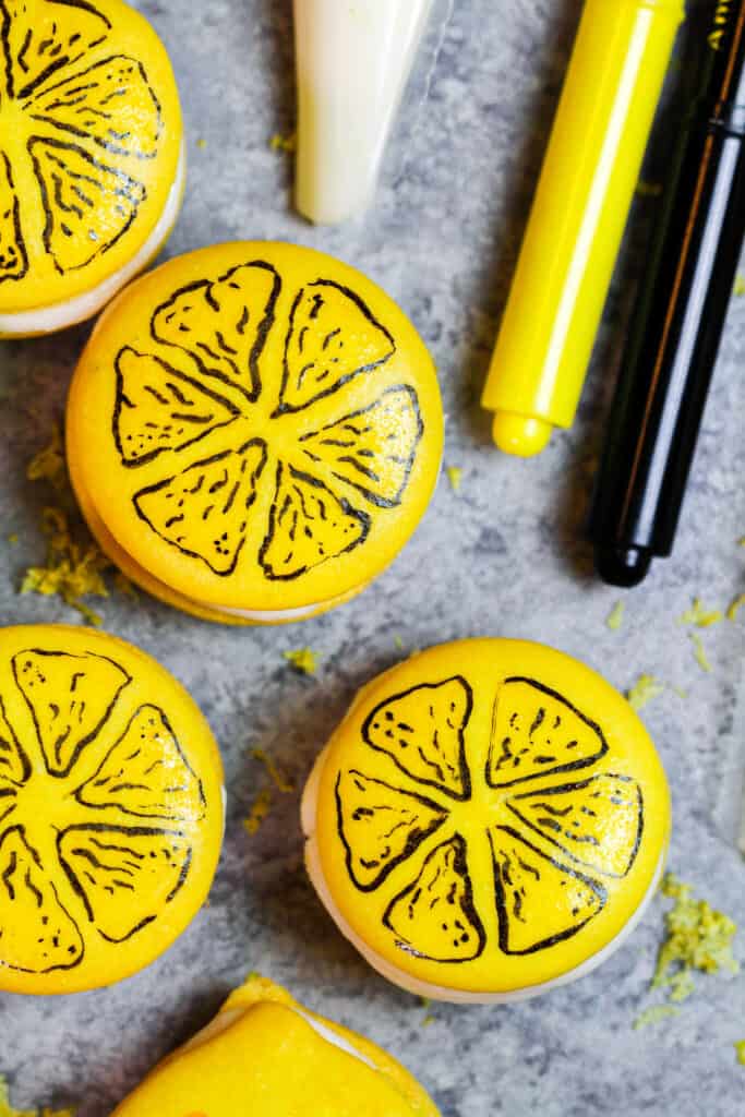 已经装饰的超级可爱柠檬的形象看起来就像柠檬切片一样