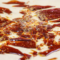 用水和砂糖制成的焦糖碎片