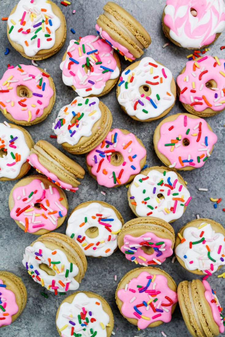 甜甜圈马卡龙的形象与皇家结冰冰