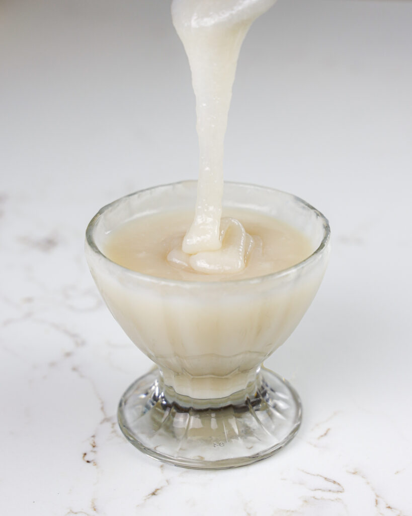 素食甜炼乳的形象由椰子糖糖和素食主义者